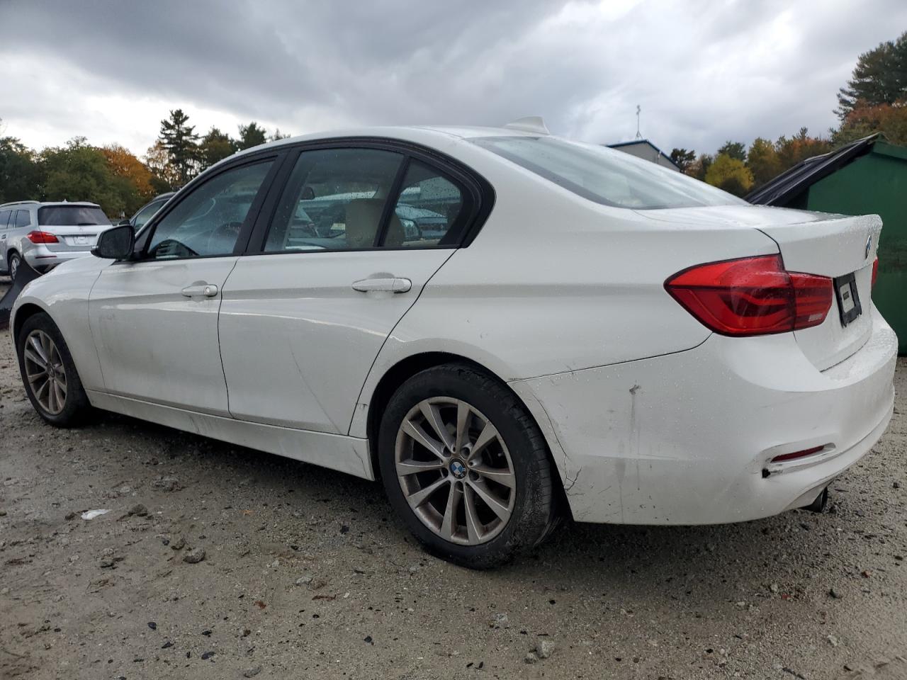 2016 BMW 320 I - Фото 2