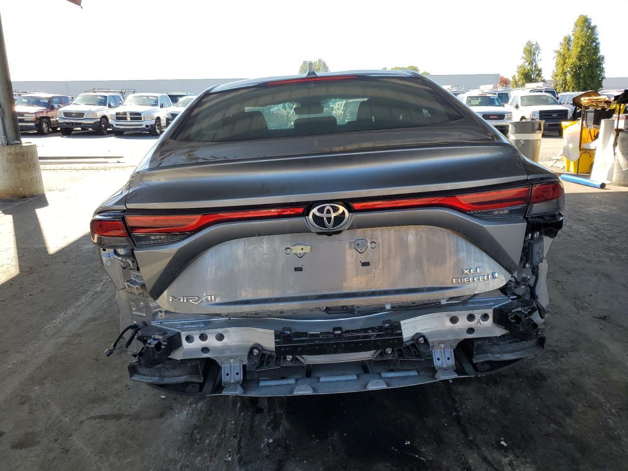 2023 Toyota Mirai Xle - Image 6