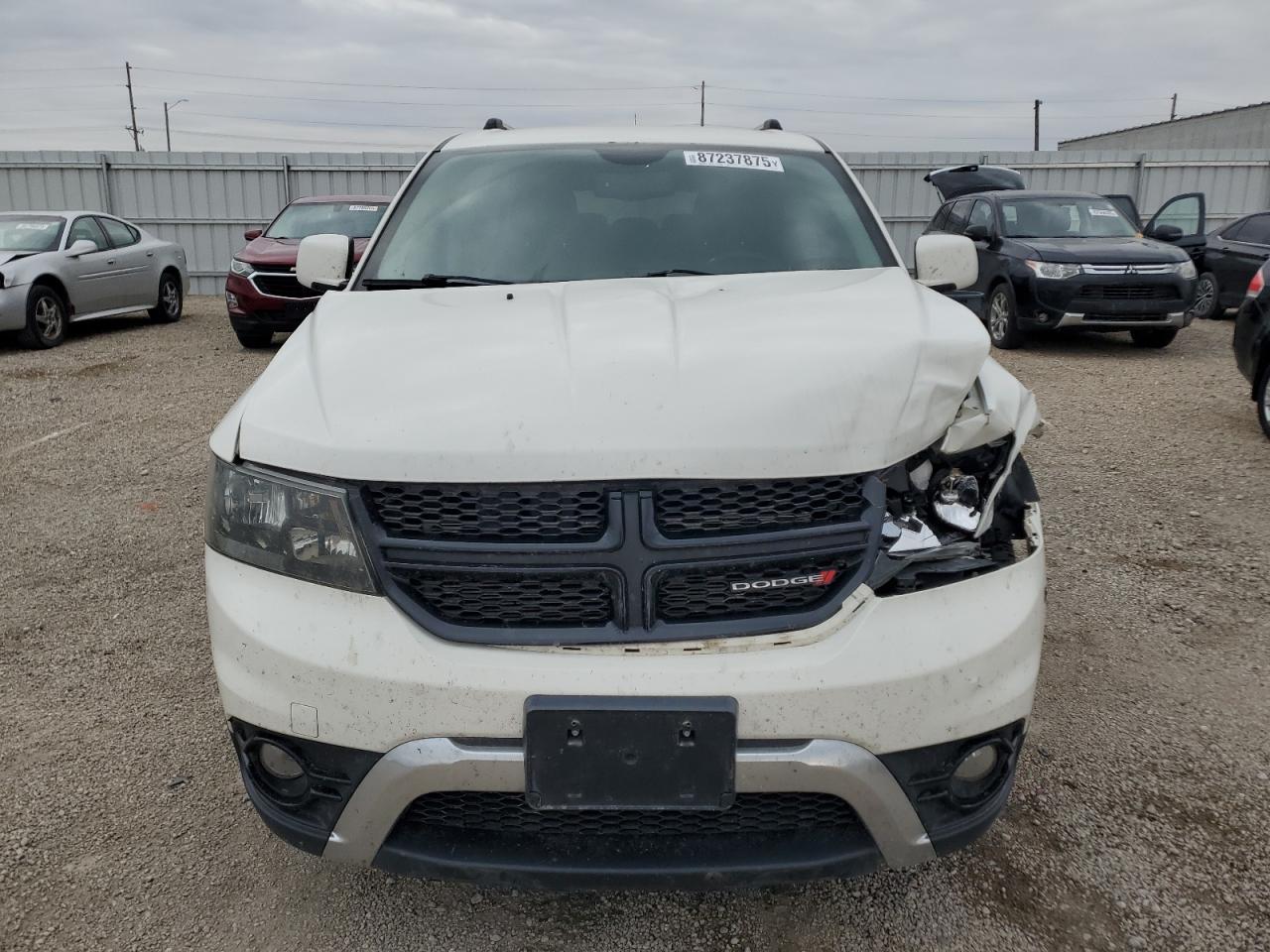 2017 Dodge Journey Crossroad - Image 5