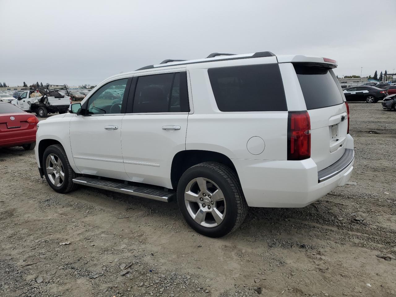 2017 Chevrolet Tahoe K1500 Premier - Фото 2