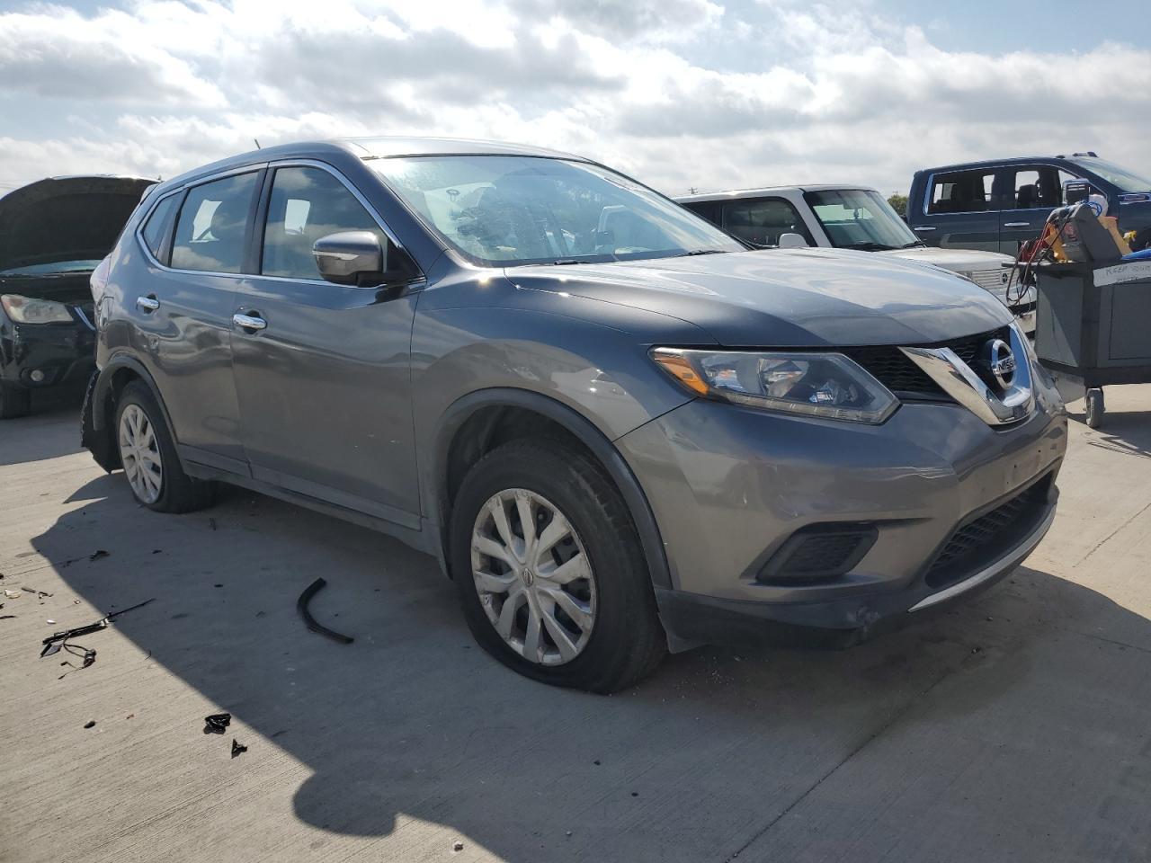 2015 Nissan Rogue S - Image 4