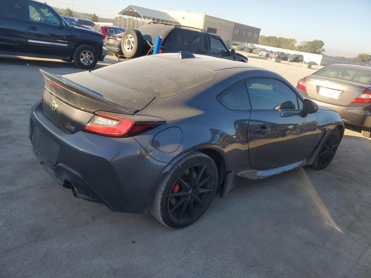 2025 Toyota Gr 86 Premium - Image 3