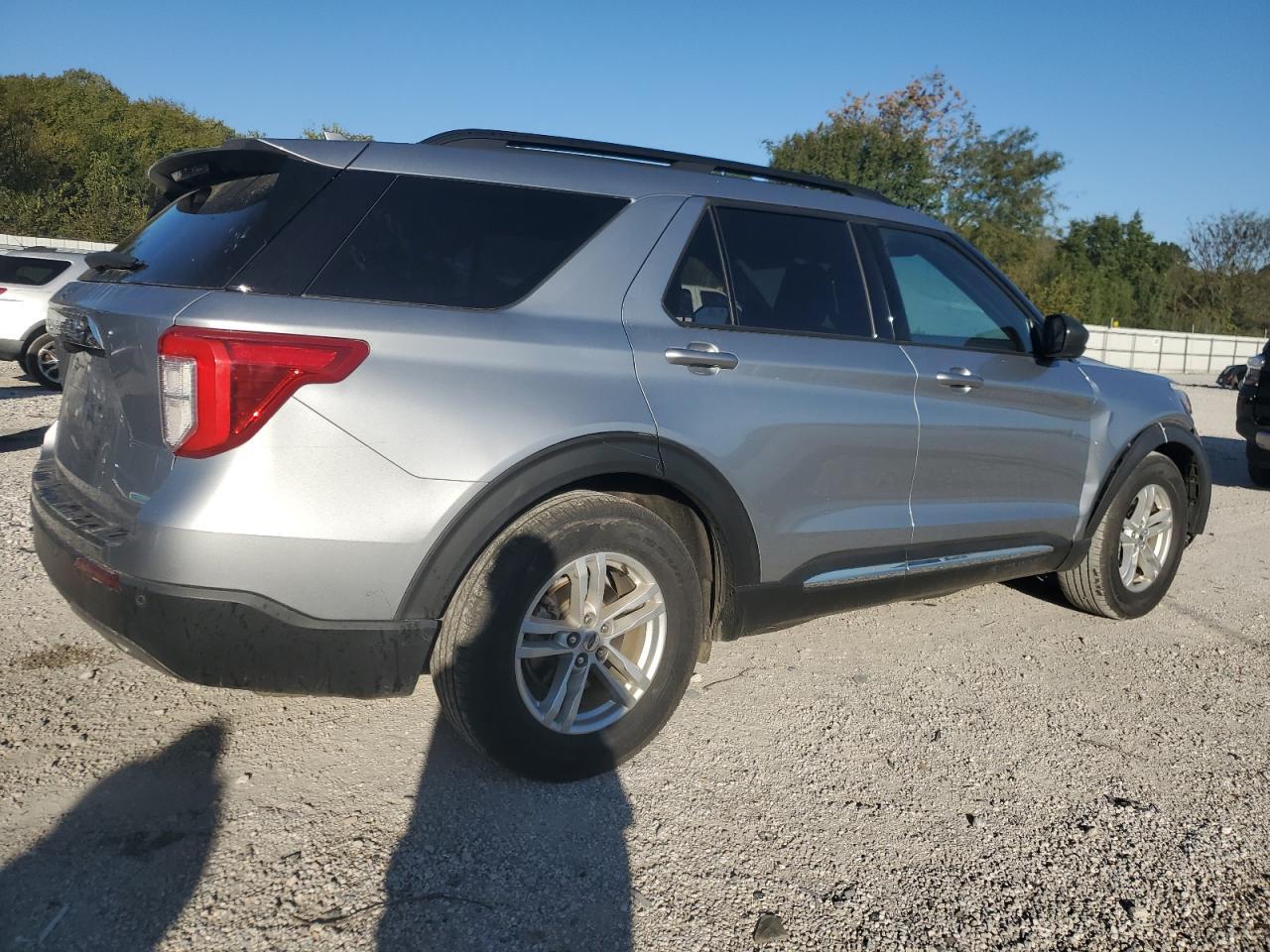2020 Ford Explorer Xlt - Фото 3