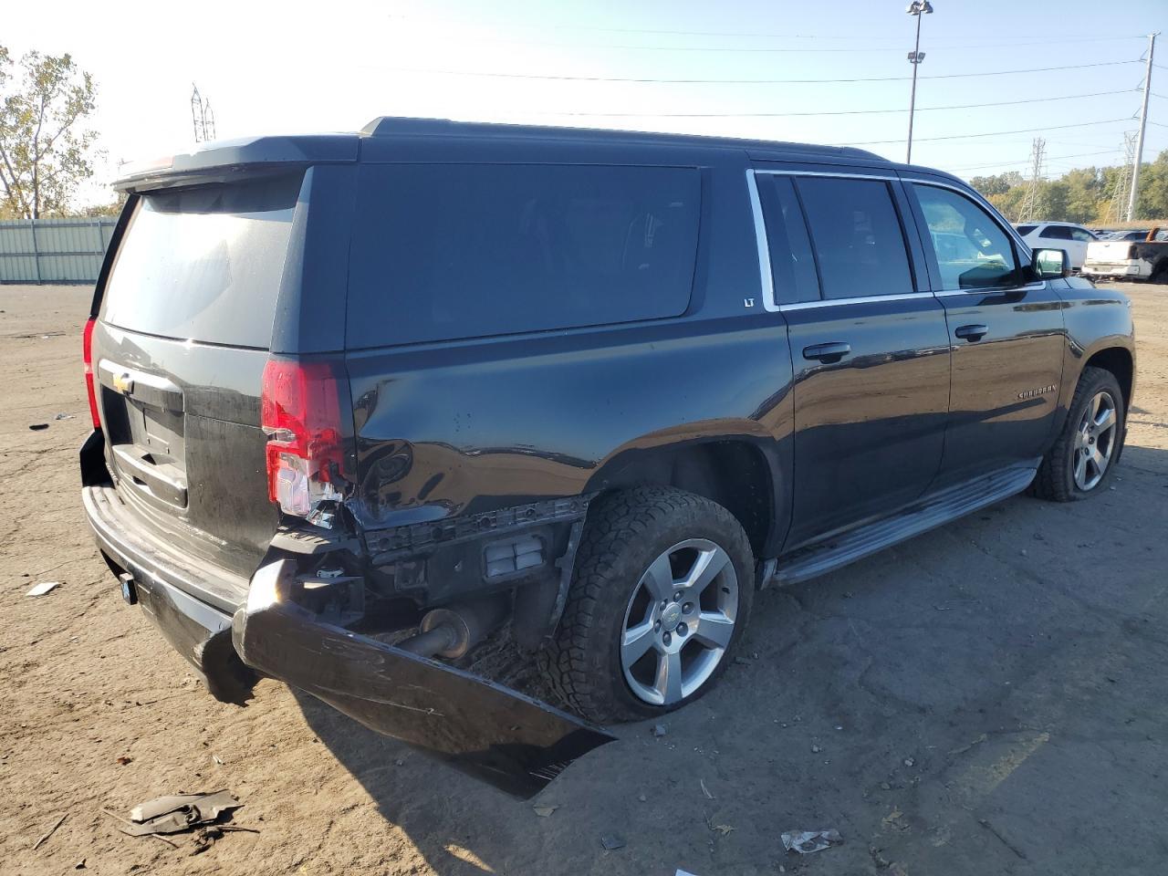 2015 Chevrolet Suburban K1500 Lt - Фото 3