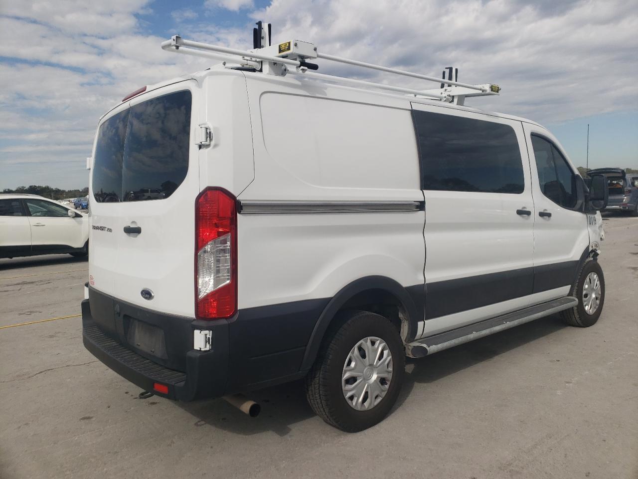 2022 Ford Transit Delivery Van - Фото 3