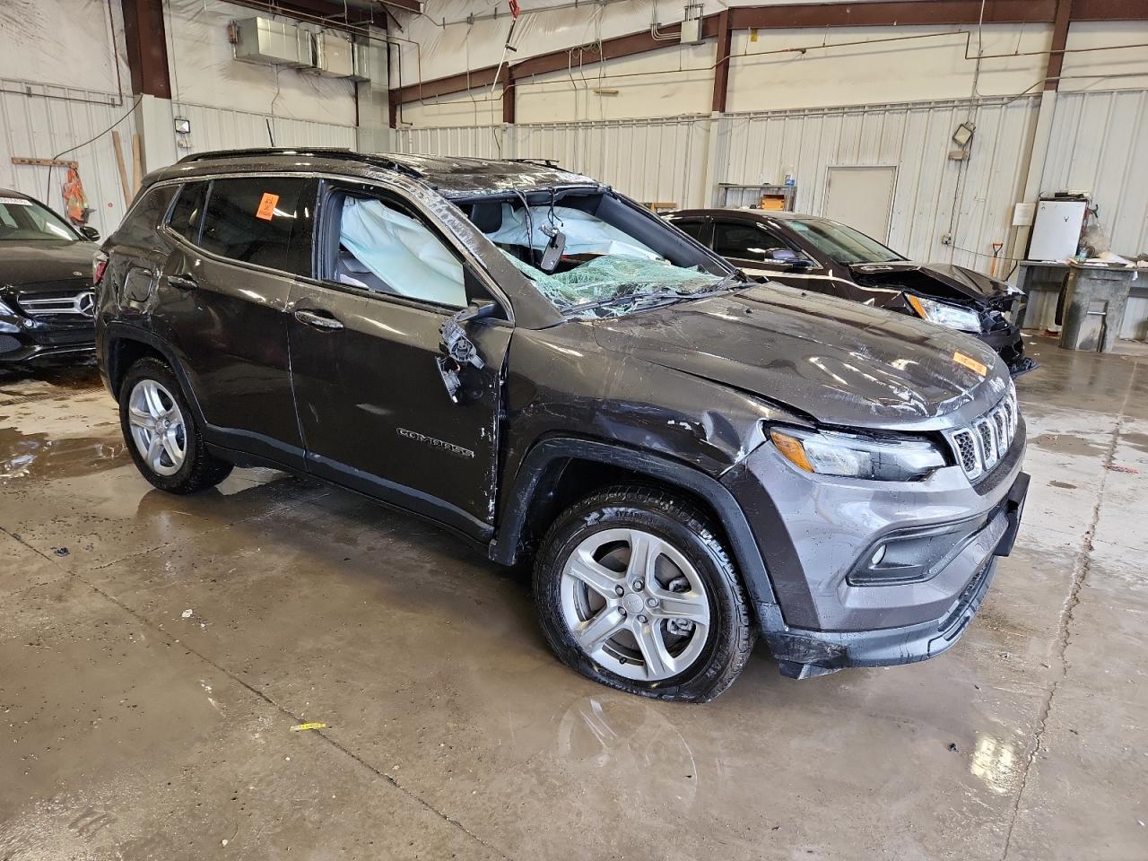 2023 Jeep Compass Latitude - Фото 4