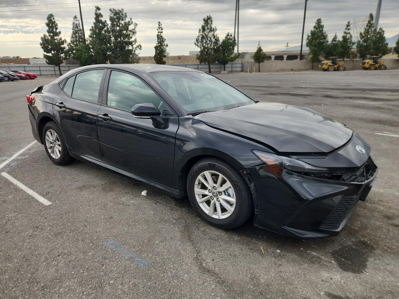 2025 Toyota Camry Le - Image 4
