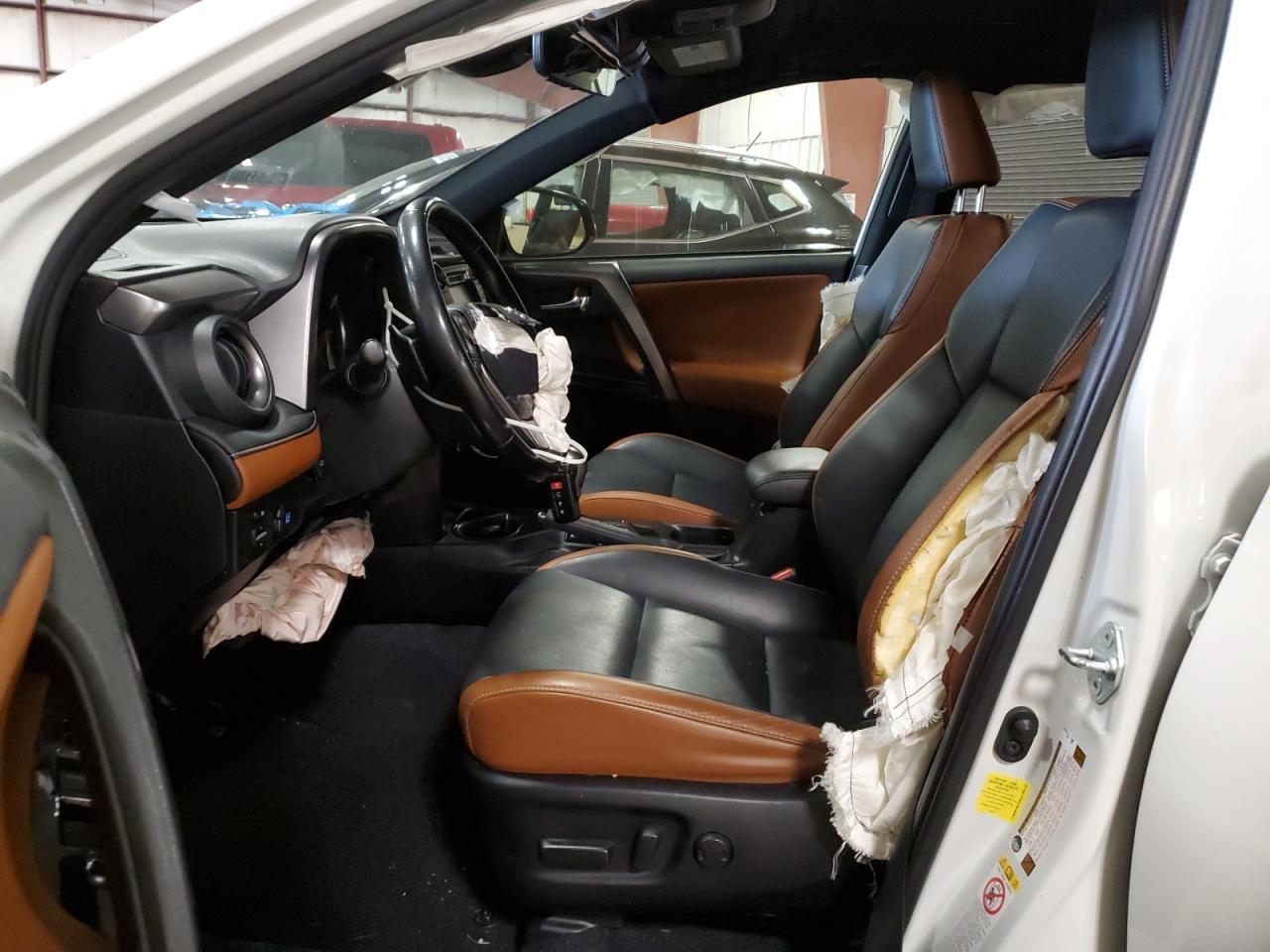 2017 Toyota Rav4 Se - Фото 7