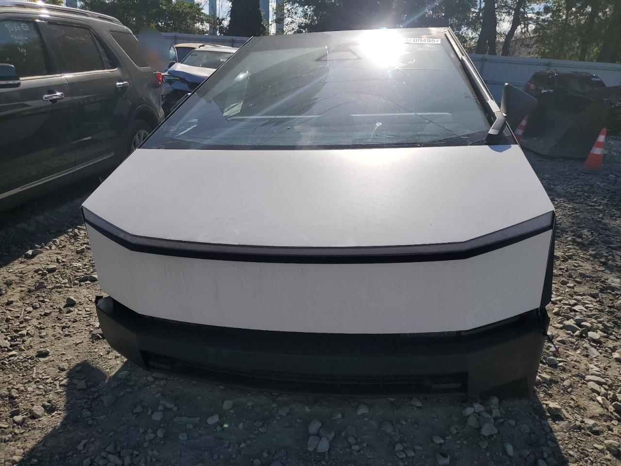 2024 Tesla Cybertruck - Image 5