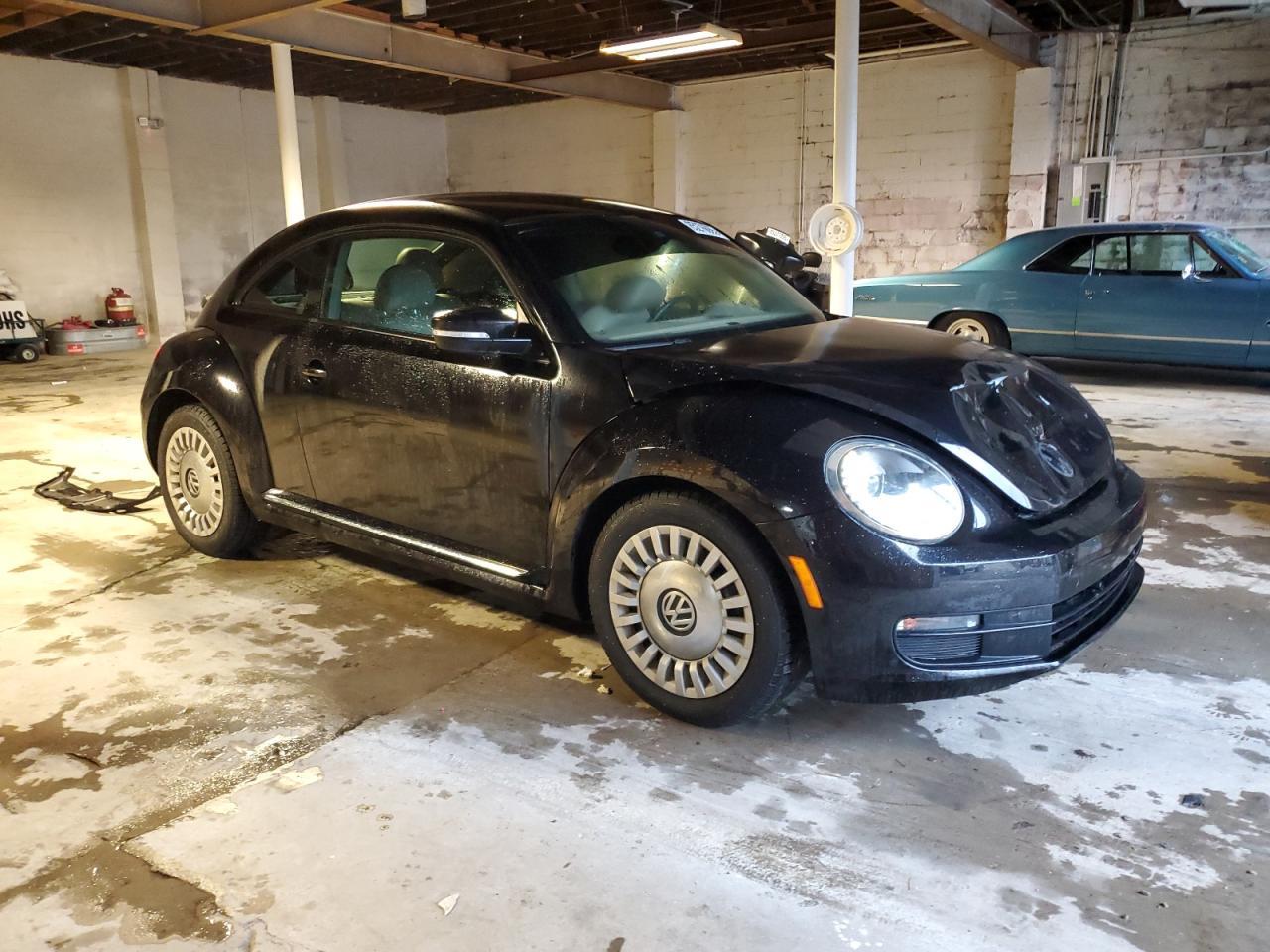 2016 Volkswagen Beetle Se - Image 4