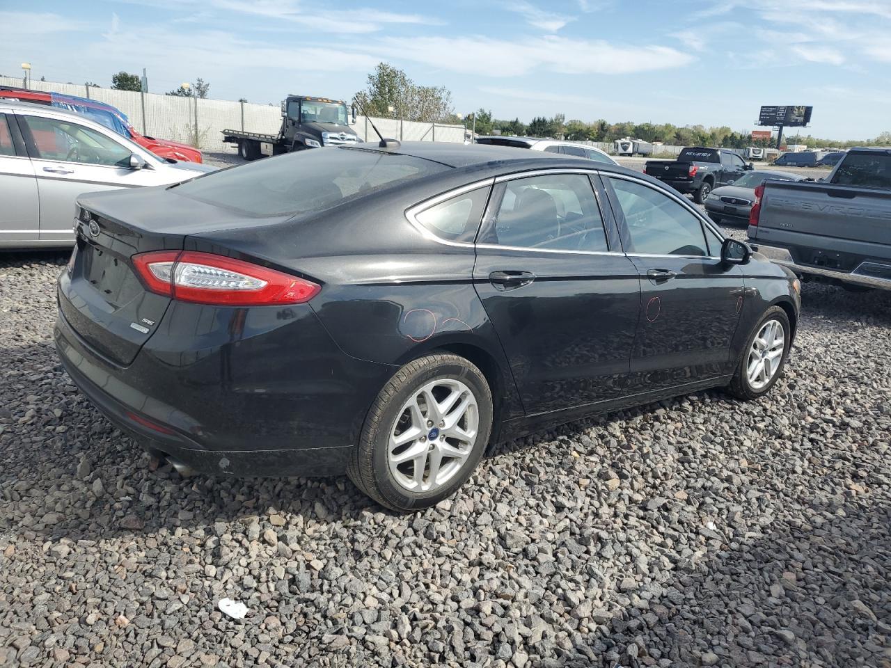 2015 Ford Fusion Se - Фото 3