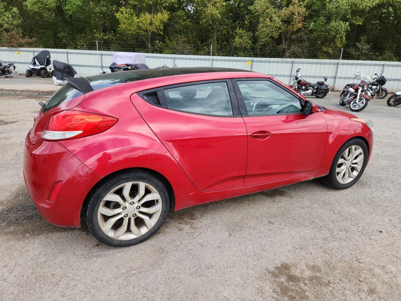2013 Hyundai Veloster - Фото 3