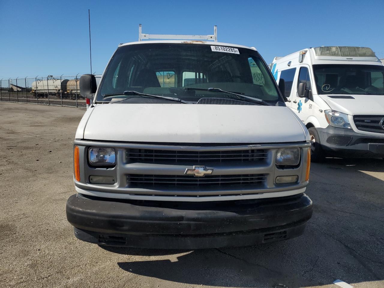 2002 Chevrolet Express G2500 - Фото 5