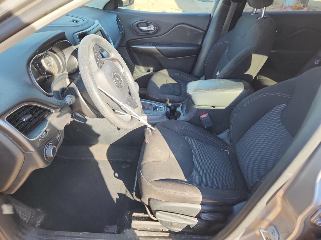 2020 Jeep Cherokee Latitude - Фото 7