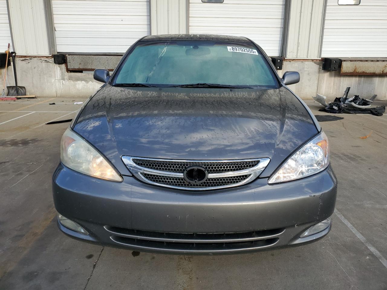 2004 Toyota Camry Le - Image 5