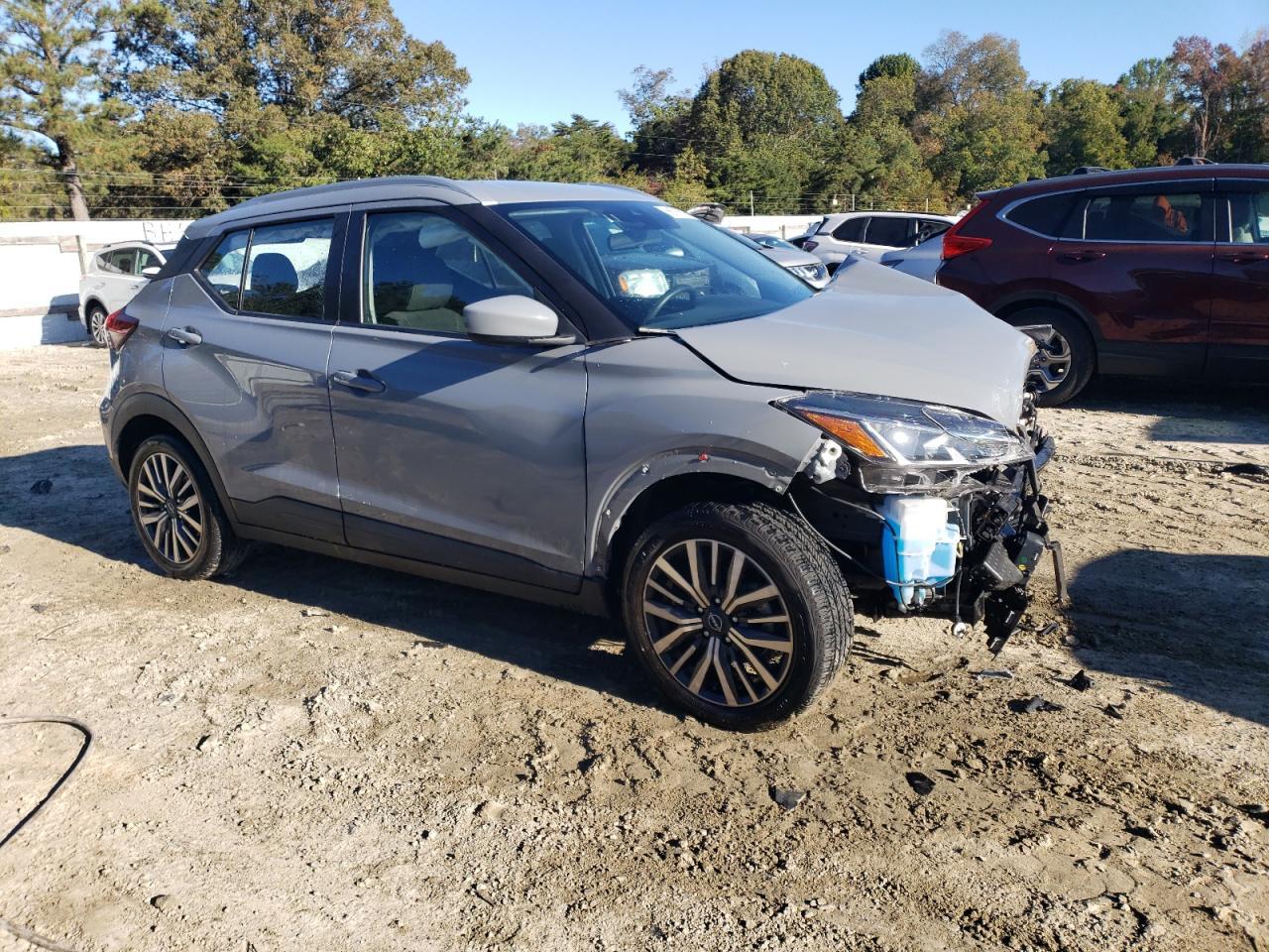 2022 Nissan Kicks Sv - Image 4