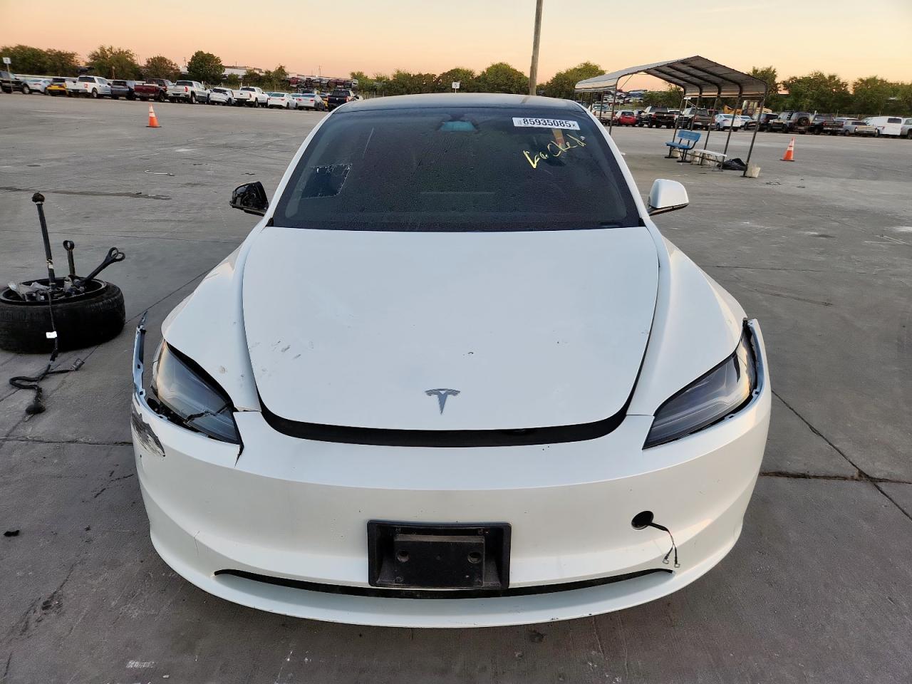 2024 Tesla Model 3 - Фото 5