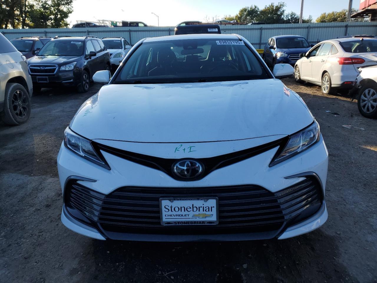 2024 Toyota Camry Le - Фото 5