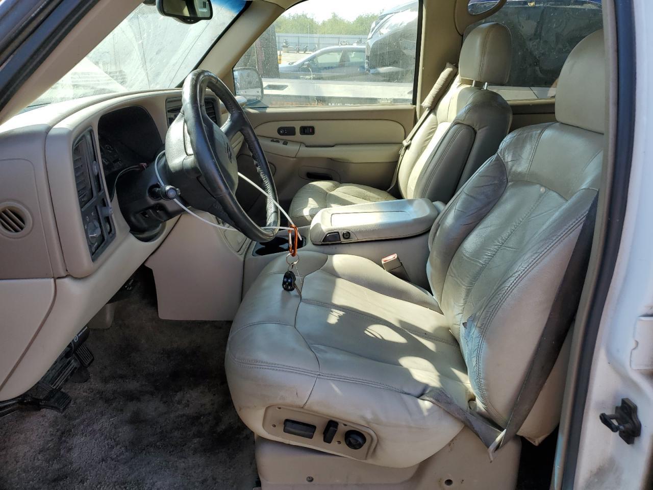 2002 Chevrolet Tahoe C1500 - Image 7