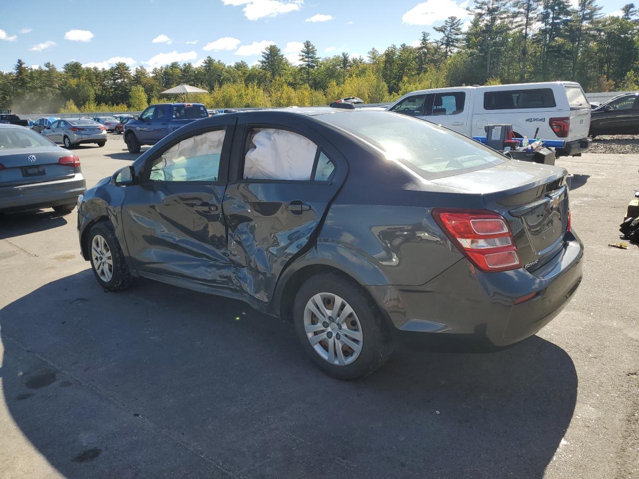 2017 Chevrolet Sonic Ls - Фото 2