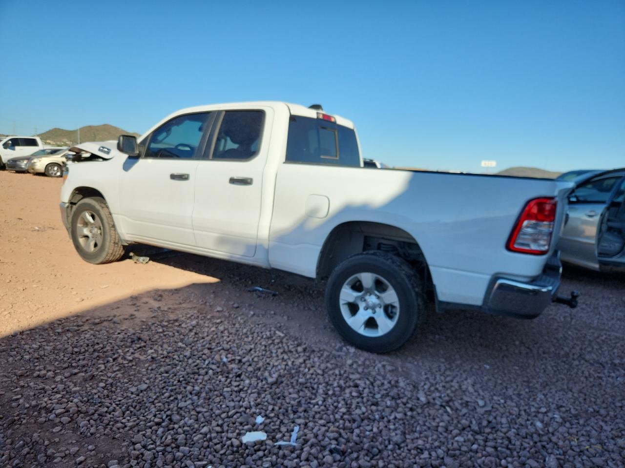 2021 Ram 1500 Tradesman - Фото 2