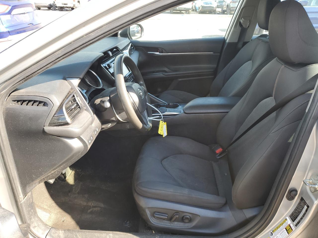2020 Toyota Camry Le - Image 7