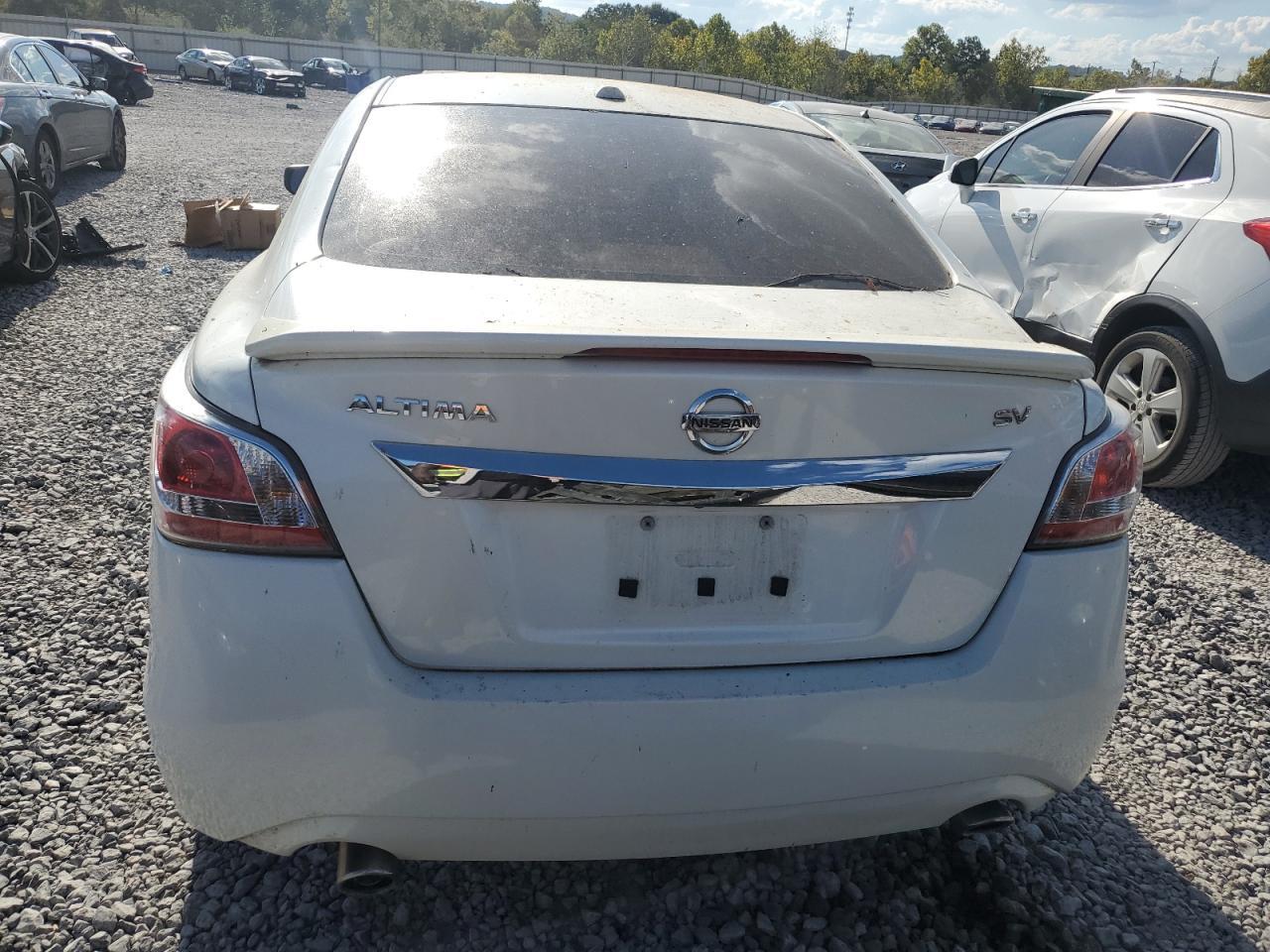 2015 Nissan Altima 2.5 - Image 6