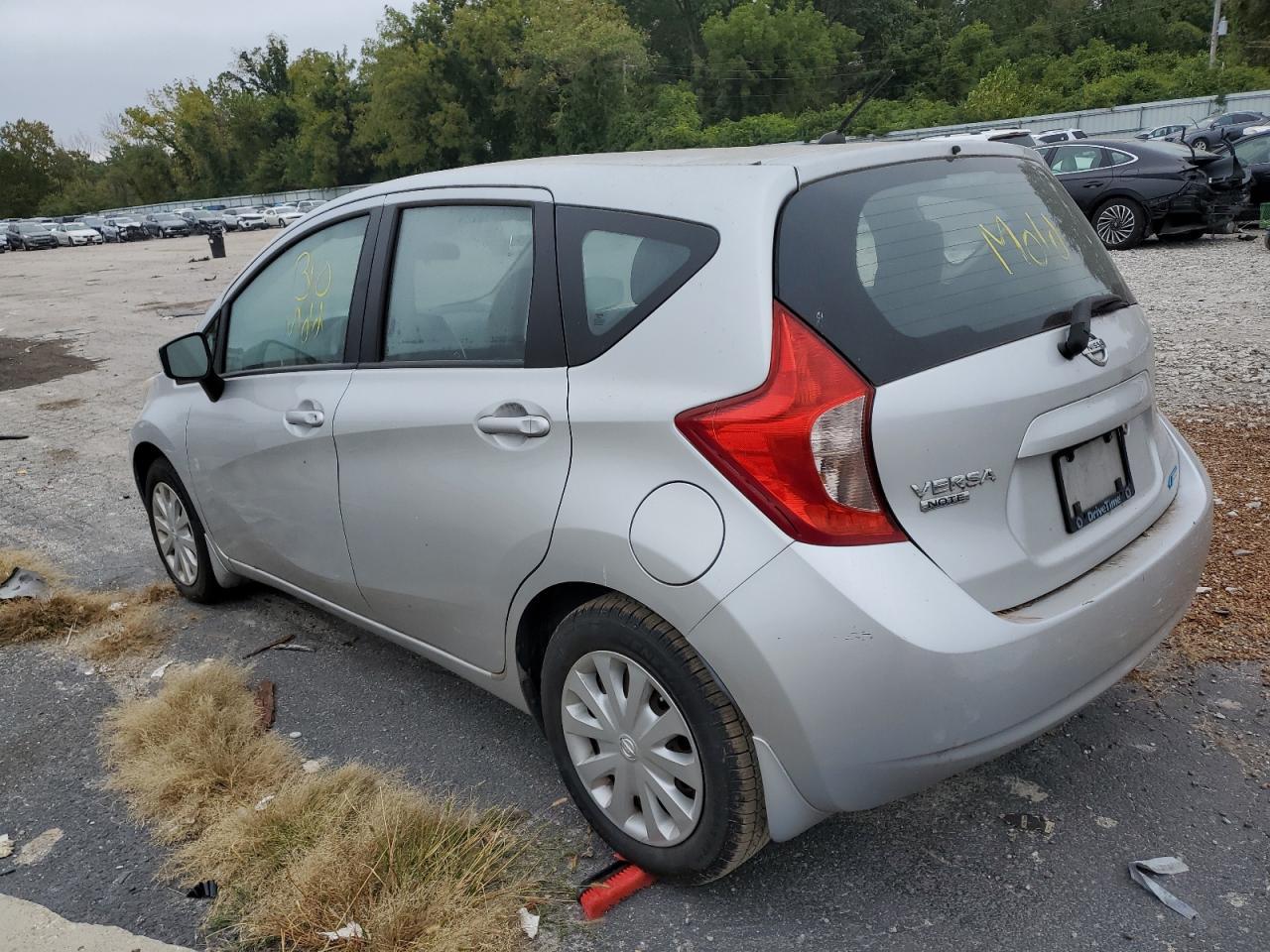 2015 Nissan Versa Note S - Фото 2