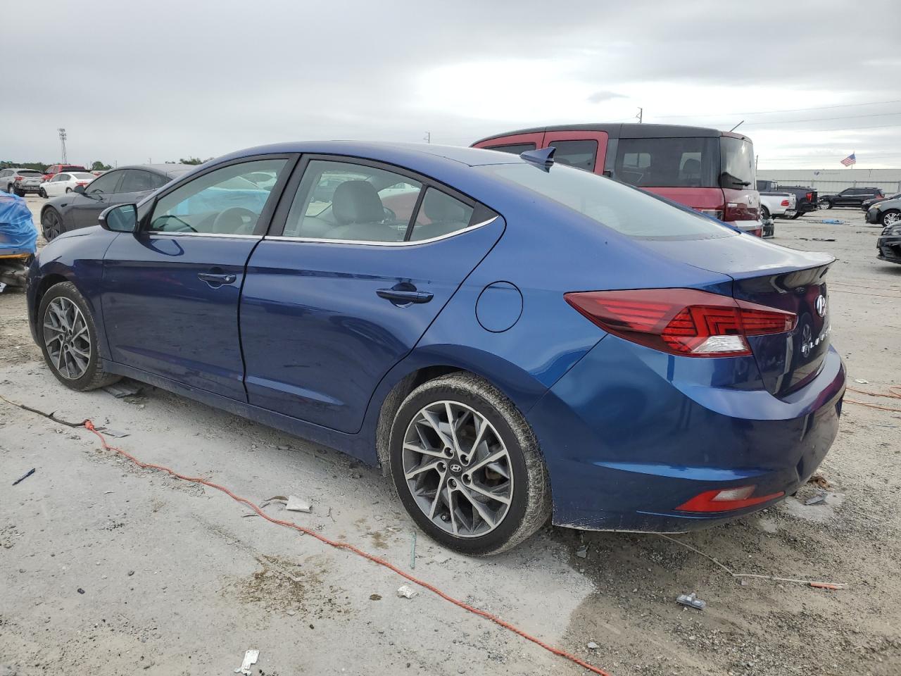 2020 Hyundai Elantra Sel - Фото 2