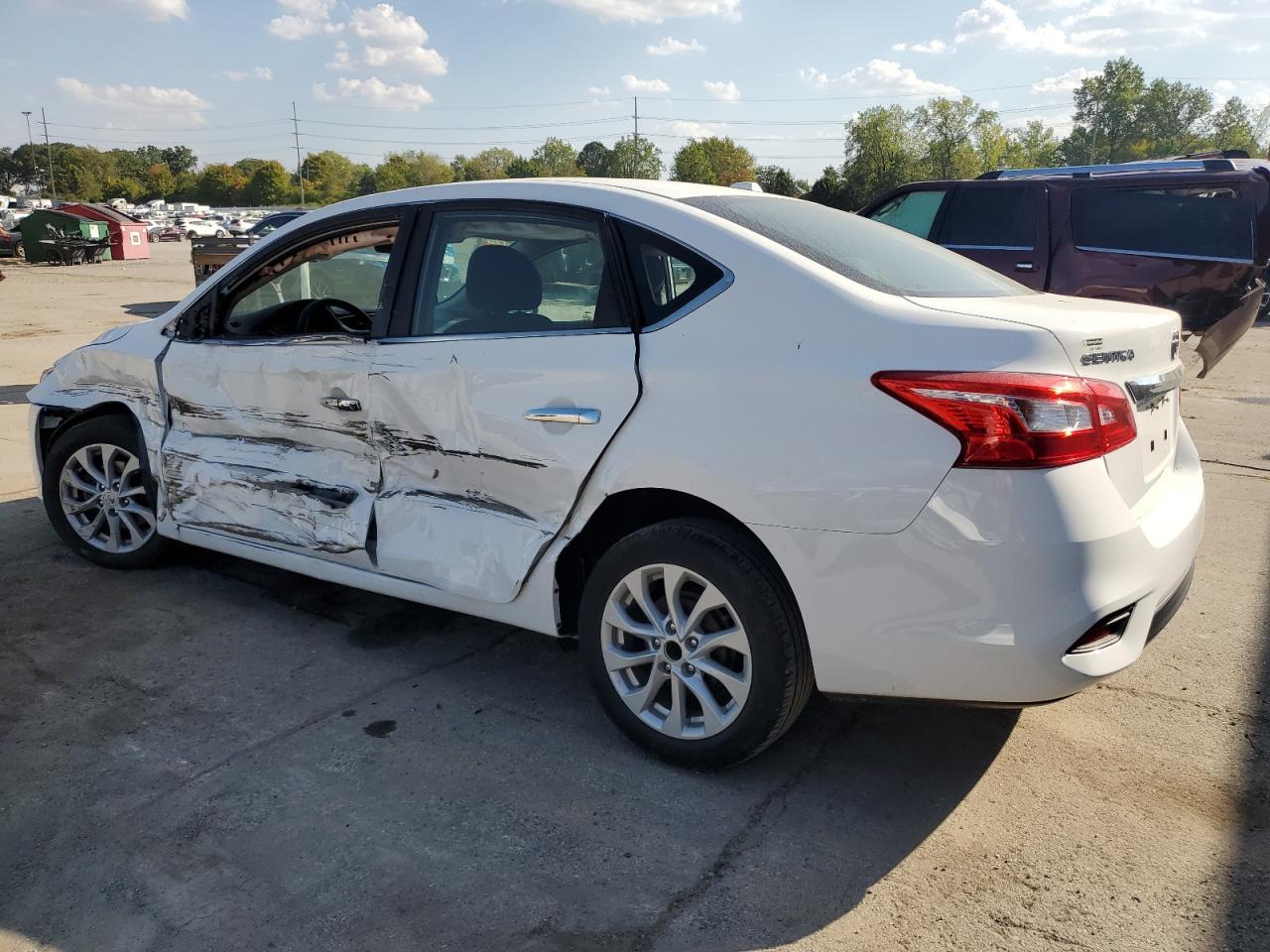 2019 Nissan Sentra - Фото 2