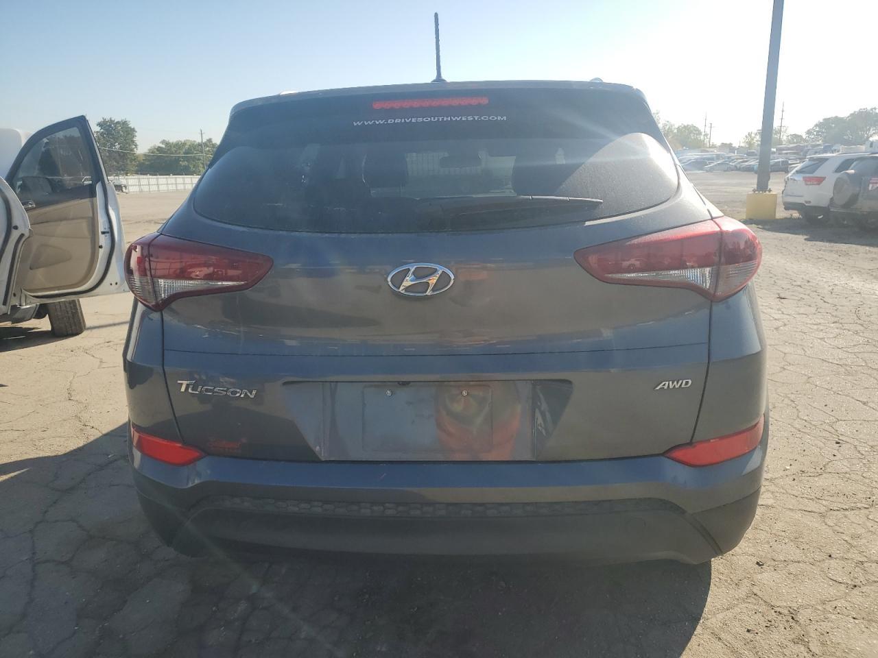 2017 Hyundai Tucson Limited - Image 6