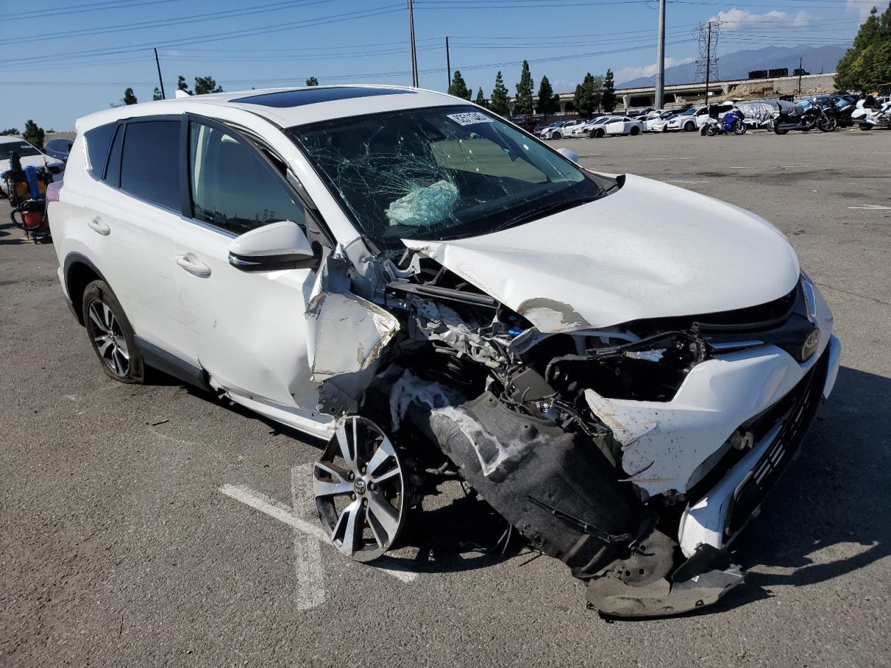 2017 Toyota Rav4 Xle - Image 4
