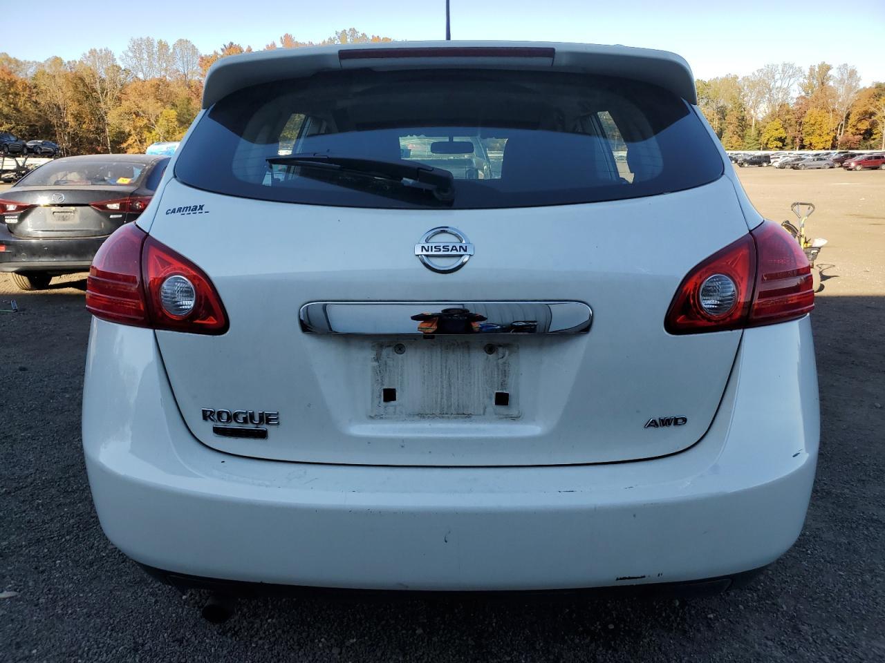2015 Nissan Rogue Select S - Image 6