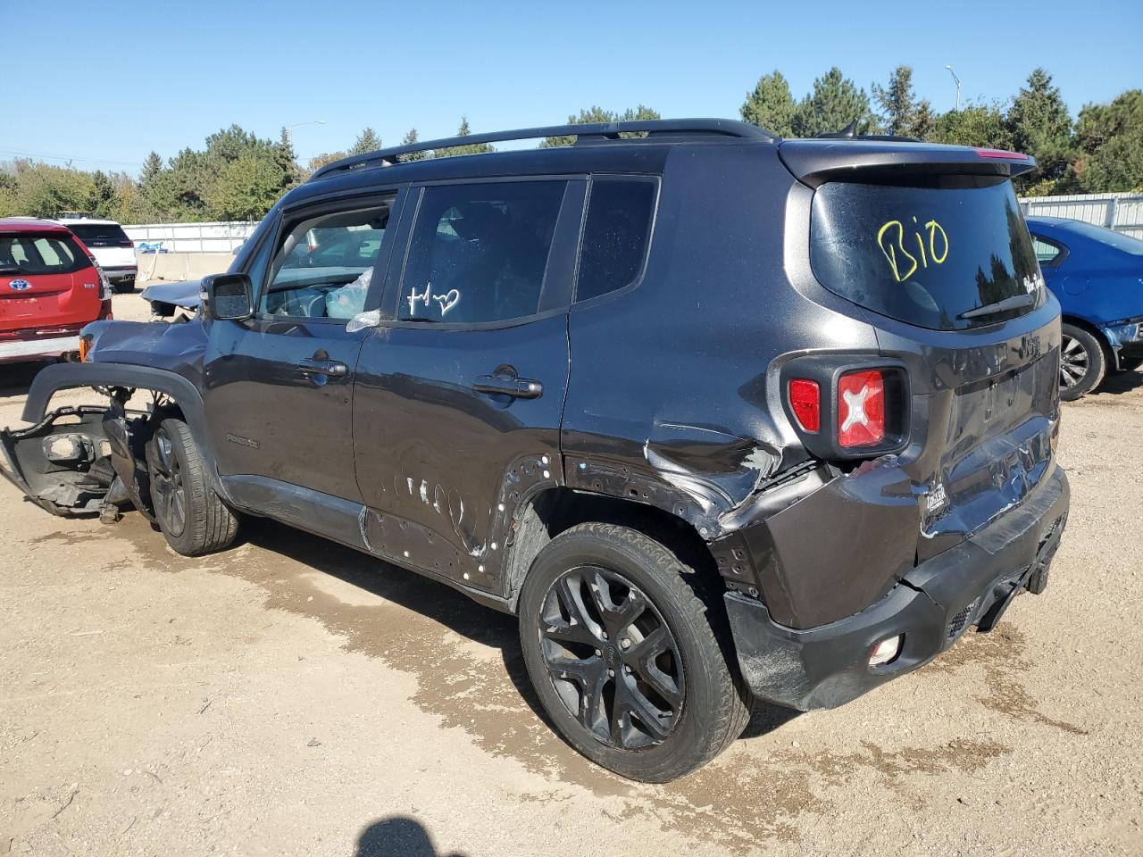 2016 Jeep Renegade Latitude - Фото 2