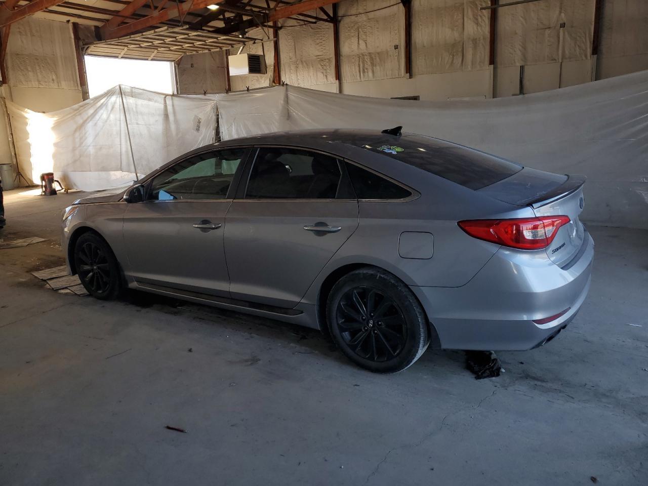 2015 Hyundai Sonata Sport - Image 2