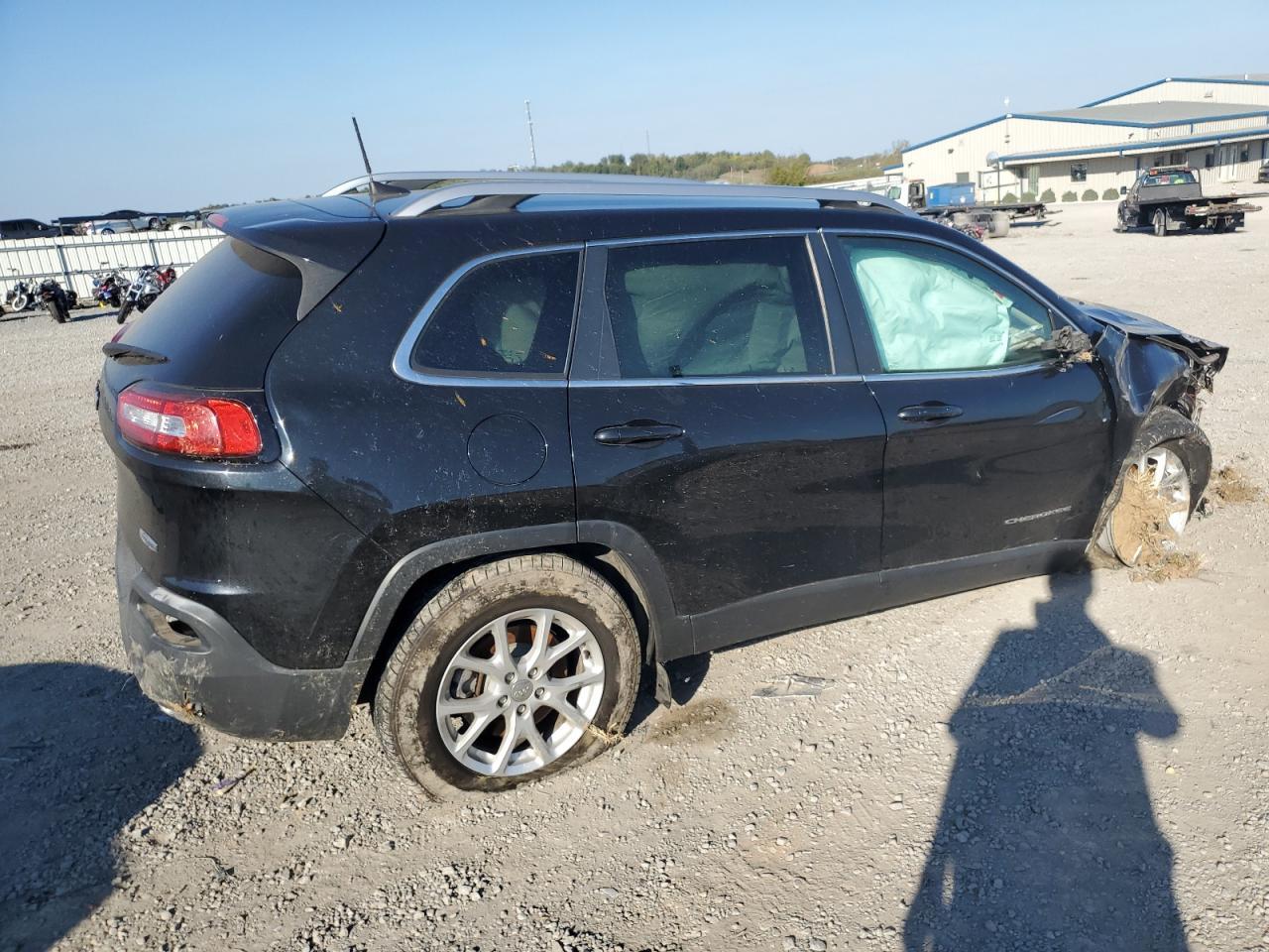 2016 Jeep Cherokee Latitude - Фото 3