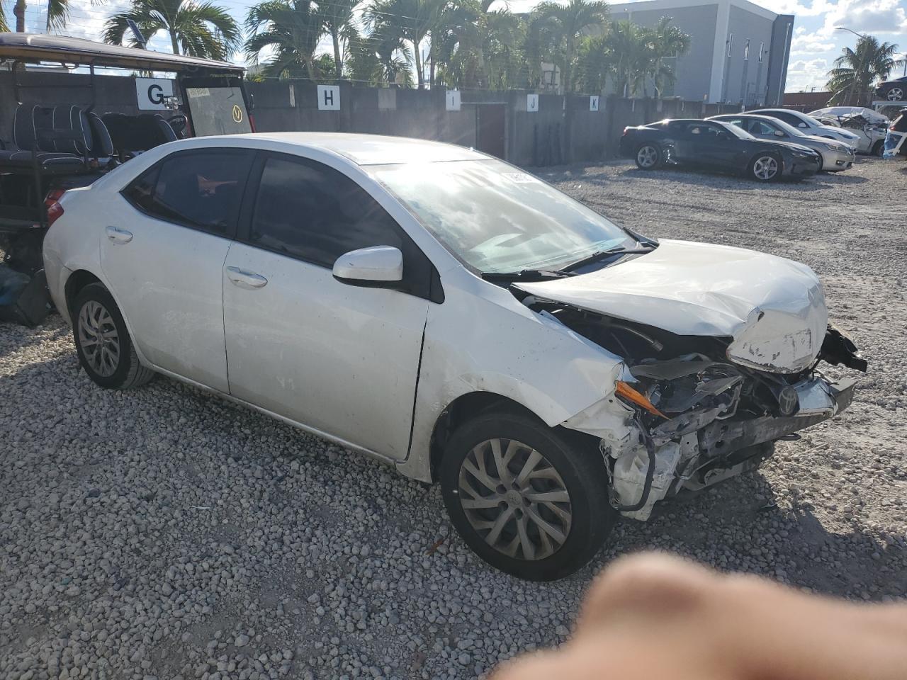 2019 Toyota Corolla Le - Фото 4