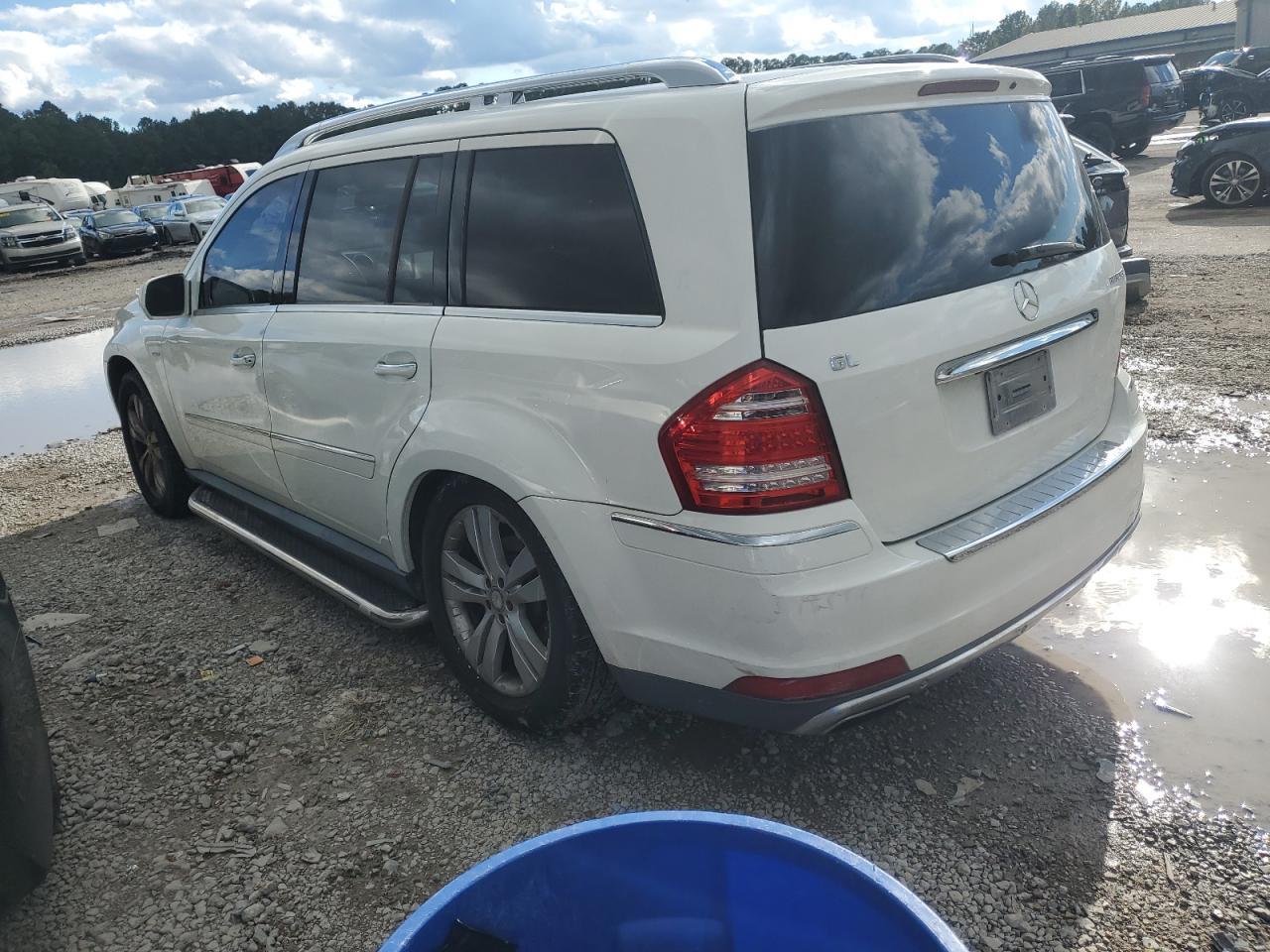 2010 Mercedes-Benz Gl 350 Bluetec - Image 2