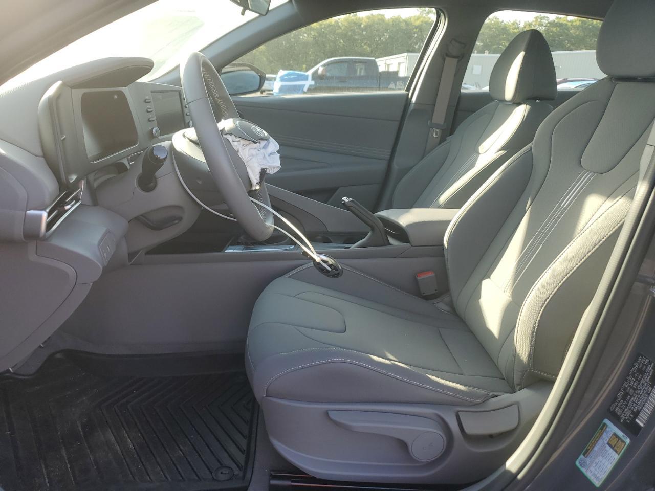 2025 Hyundai Elantra Sel Sport - Фото 7