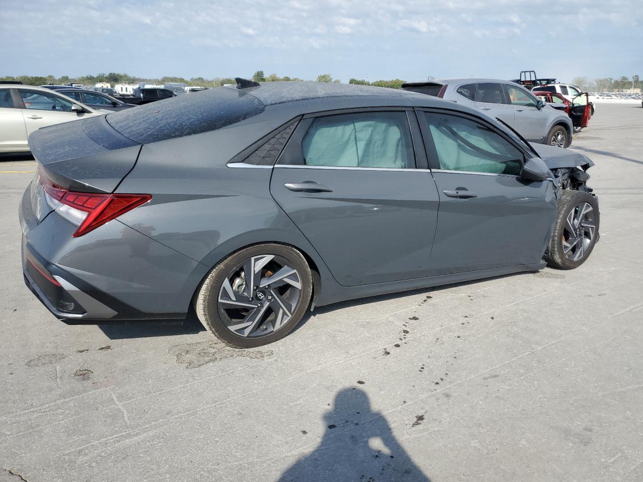 2024 Hyundai Elantra Sel - Image 3
