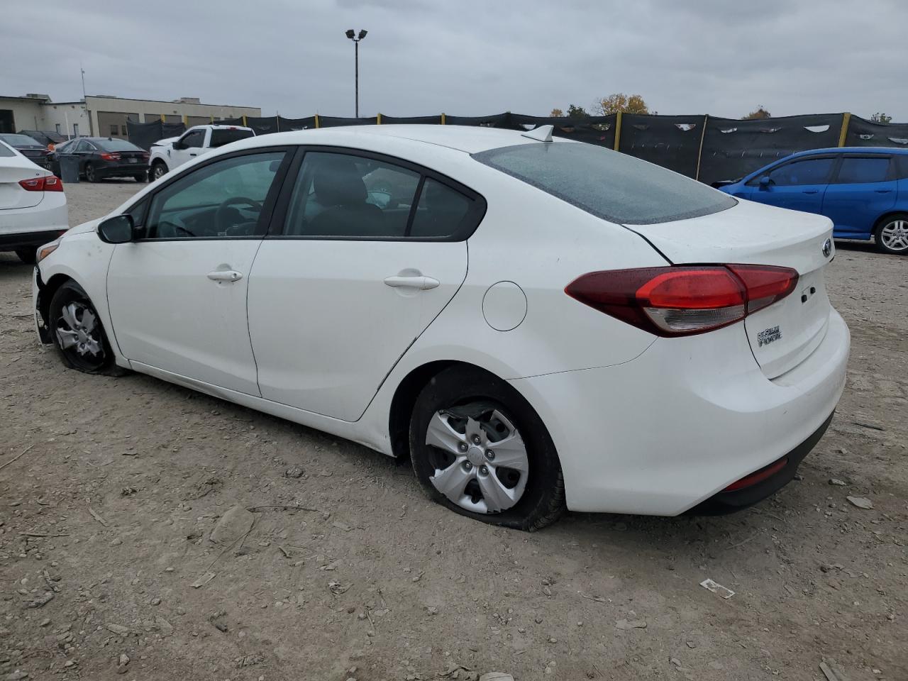 2017 Kia Forte Lx - Image 2