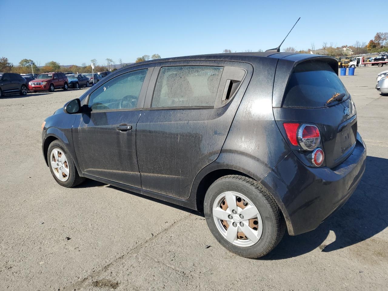 2014 Chevrolet Sonic Ls - Фото 2