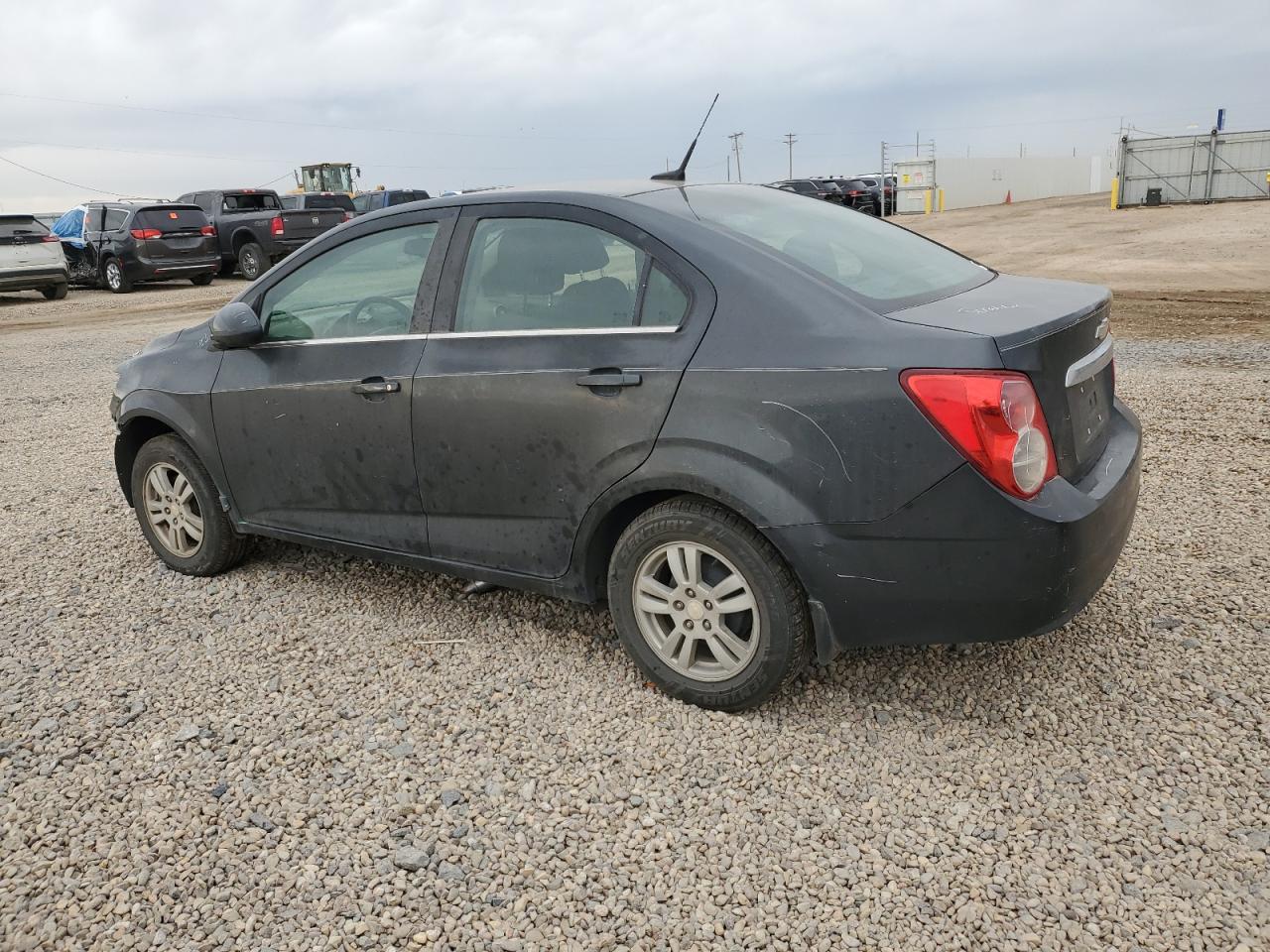 2014 Chevrolet Sonic Lt - Фото 2