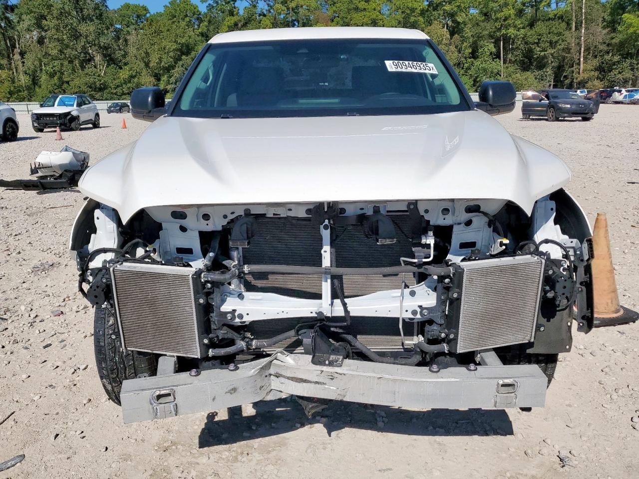 2024 Toyota Tundra Crewmax Sr - Image 5