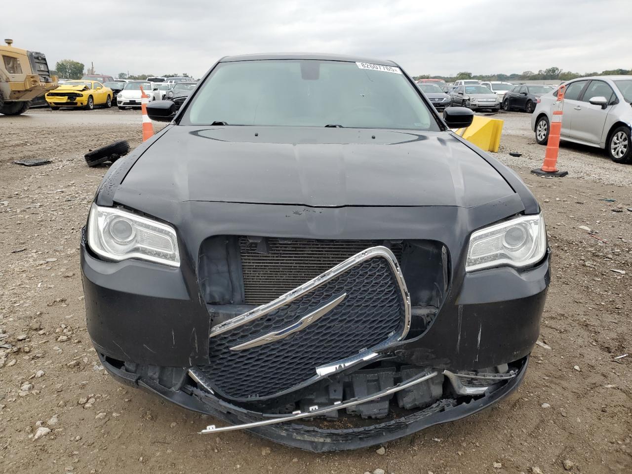 2015 Chrysler 300 Limited - Image 5
