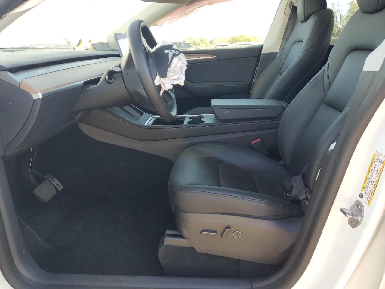 2022 Tesla Model Y - Фото 7