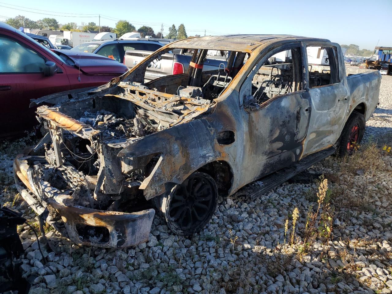 2017 Nissan Titan Sv