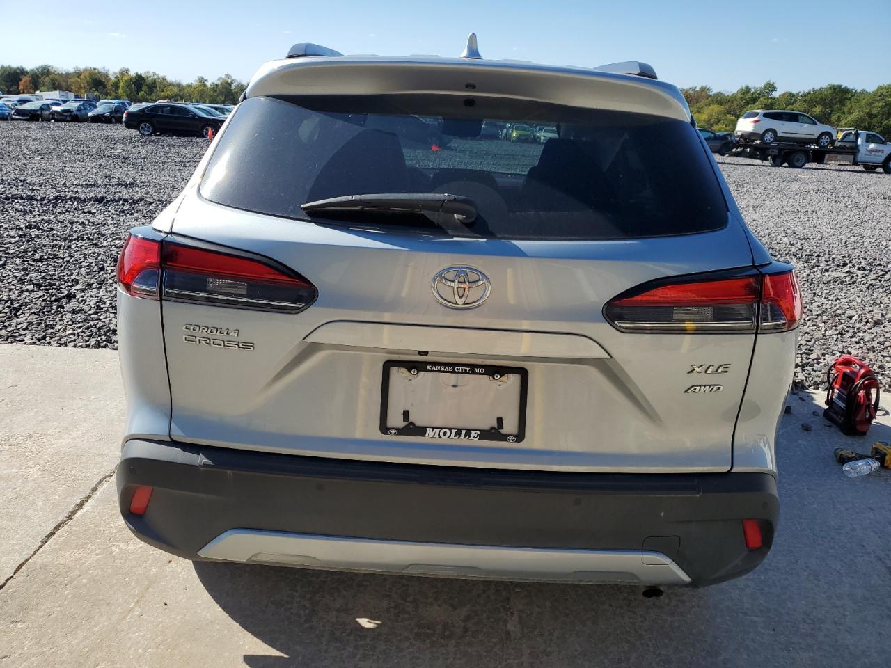 2024 Toyota Corolla Cross Xle - Фото 6