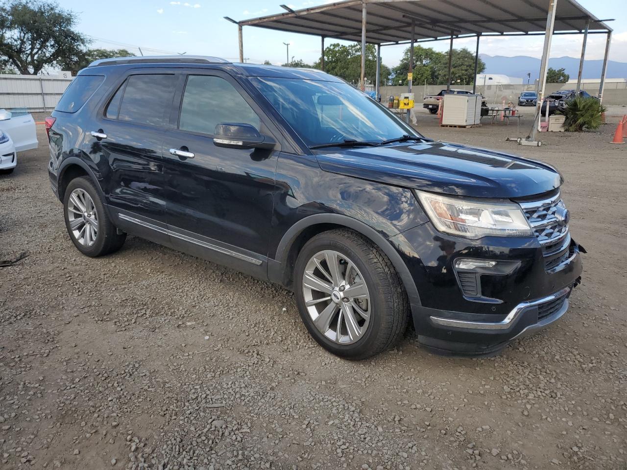 2019 Ford Explorer Limited - Image 4