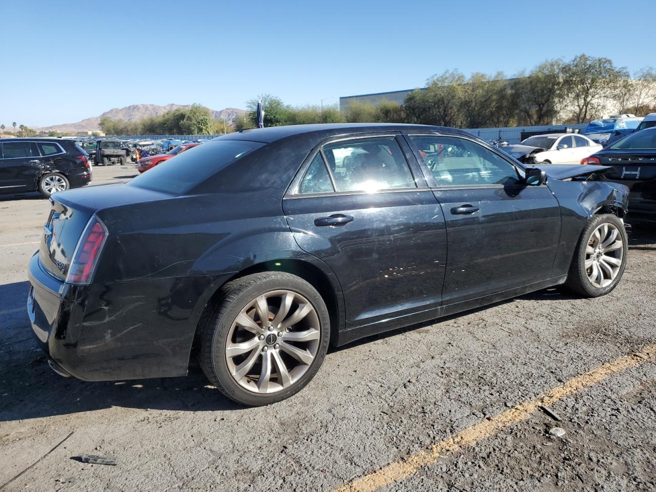2014 Chrysler 300 S - Image 3